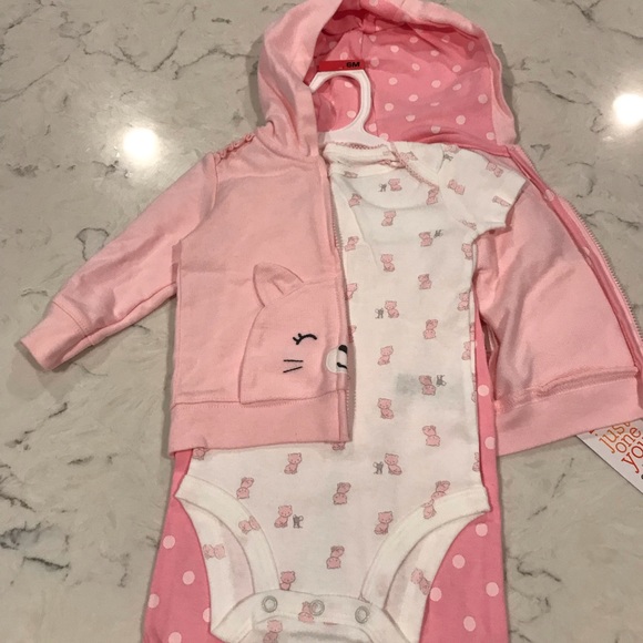 6 month Carters 3 piece outfit - Picture 2 of 2
